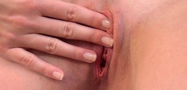  Redhead gapping her huge vagina vagina